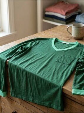 Women's Dark Green V-Neck Long Sleeve Jersey with Contrast Trim